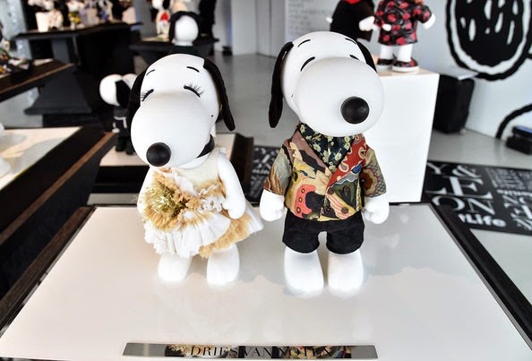 [Peanuts%2520X%2520Metlife%2520-%2520Snoopy%2520and%2520Belle%2520in%2520Fashion%2520Exhibition%2520Presentation%2520%2528Source%2520-%2520Slaven%2520Vlasic%2520-%2520Getty%2520Images%2520North%2520America%2529%252018%255B3%255D.jpg]