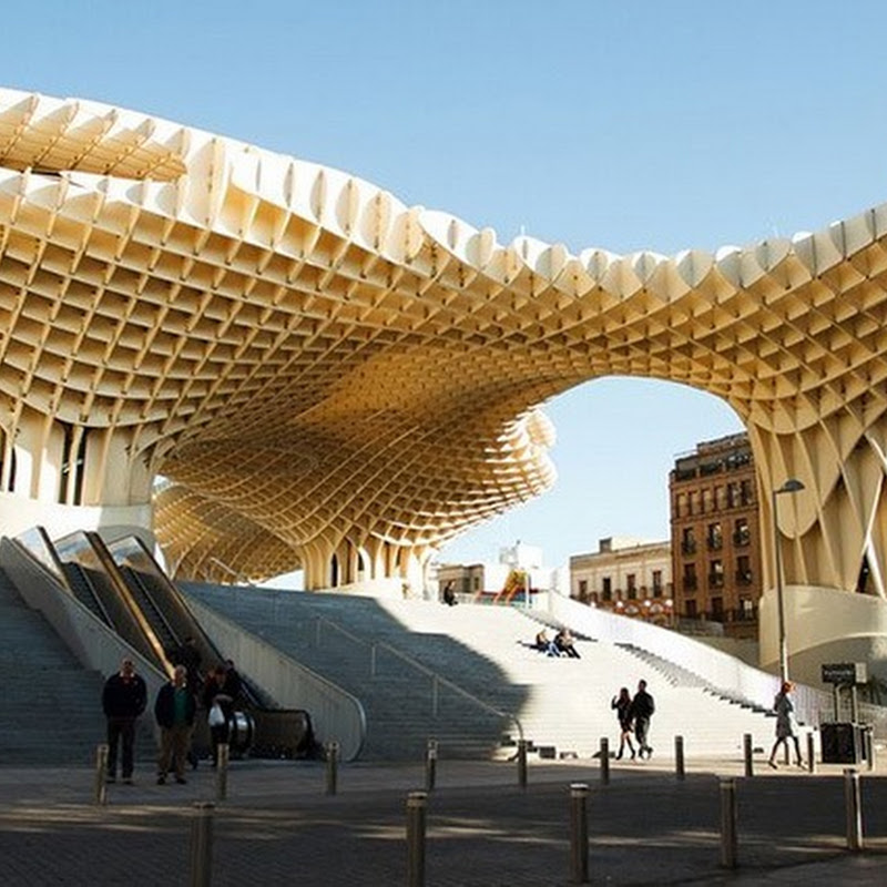 Metropol Parasol أكبر مظلة خشبية في العالم Metropol Parasol أكبر مظلة خشبية في العالم