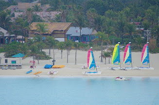 Boats to rent and use for excursions.
