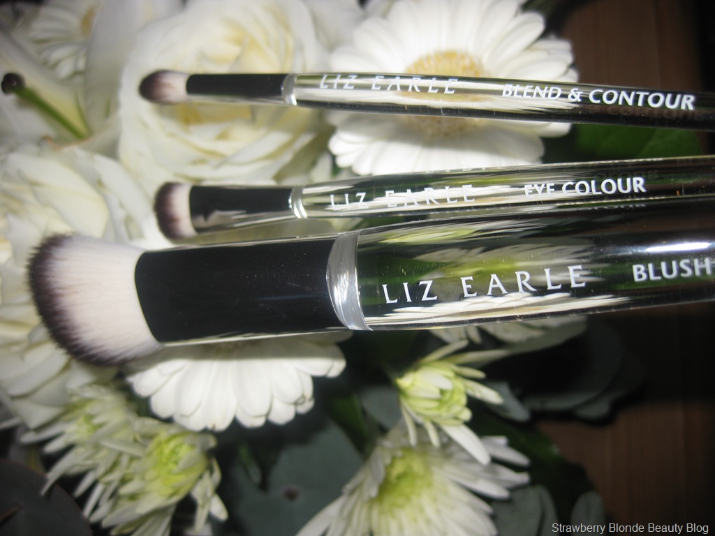 [Liz-Earle-Makeup-Brushes-Eye-Blush%255B4%255D.jpg]
