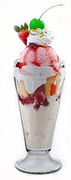 Swensens Sundae Christmas Strawberry Shortcake Strawberry ice cream, strawberry cheesecake ice cream, strawberry sauce, shortbread, strawberry green cherry Swensens Sundae Christmas Strawberry Shortcake Strawberry ice cream, strawberry cheesecake ice cream, strawberry sauce, shortbread, strawberry green cherry