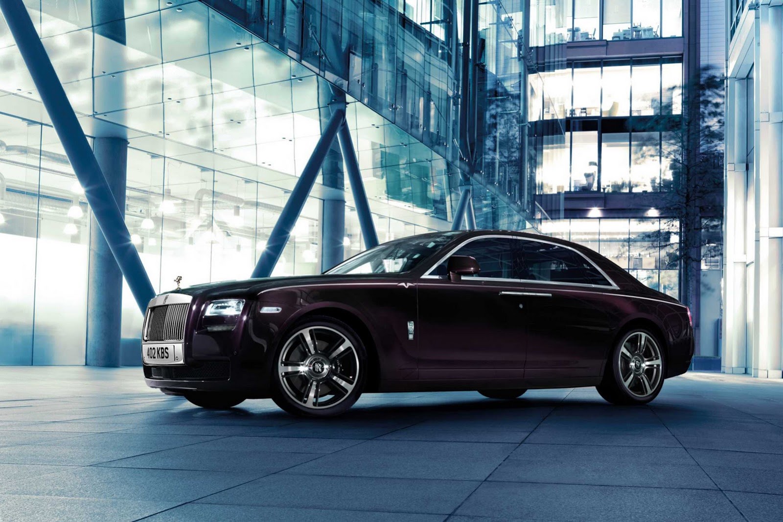 [Rolls-Royce-Ghost-V-Specification-12.jpg]