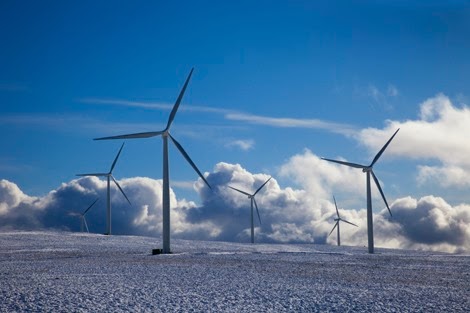 [windmills%2520idle%2520in%2520the%2520snow%2520and%2520cold%255B4%255D.jpg]