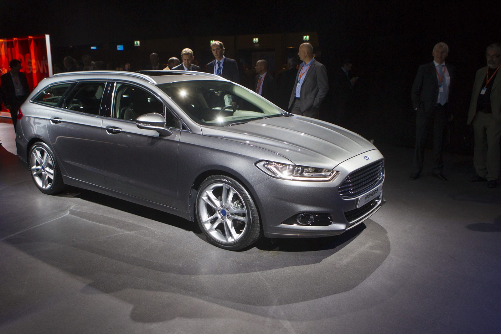 [2013-Ford-Mondeo-Carscoop-E6%255B2%255D.jpg]