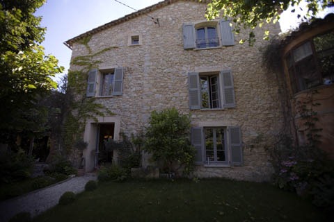 [mmles_rosees_exterior_8bit%255B5%255D.jpg]