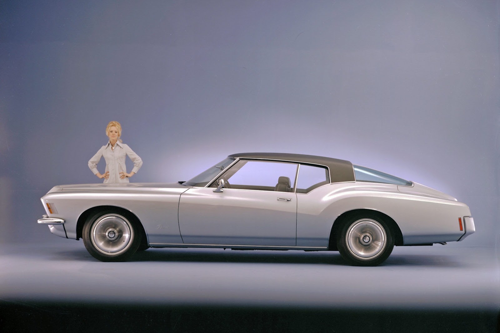 [1971-Buick-Riviera1%255B2%255D.jpg]