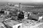 Una vista aérea de la planta nuclear de Chernobyl en Ucrania, se presentan daños de una explosión y el fuego en uno de la reactores que envió grandes cantidades de material radiactivo en el ambiente - abril 26 1986 Una vista aérea de la planta nuclear de Chernobyl en Ucrania, se presentan daños de una explosión y el fuego en uno de la reactores que envió grandes cantidades de material radiactivo en el ambiente - abril 26 1986