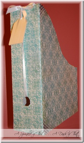 Magazine Holder Tag {A Sprinkle of This . . . . A Dash of That}