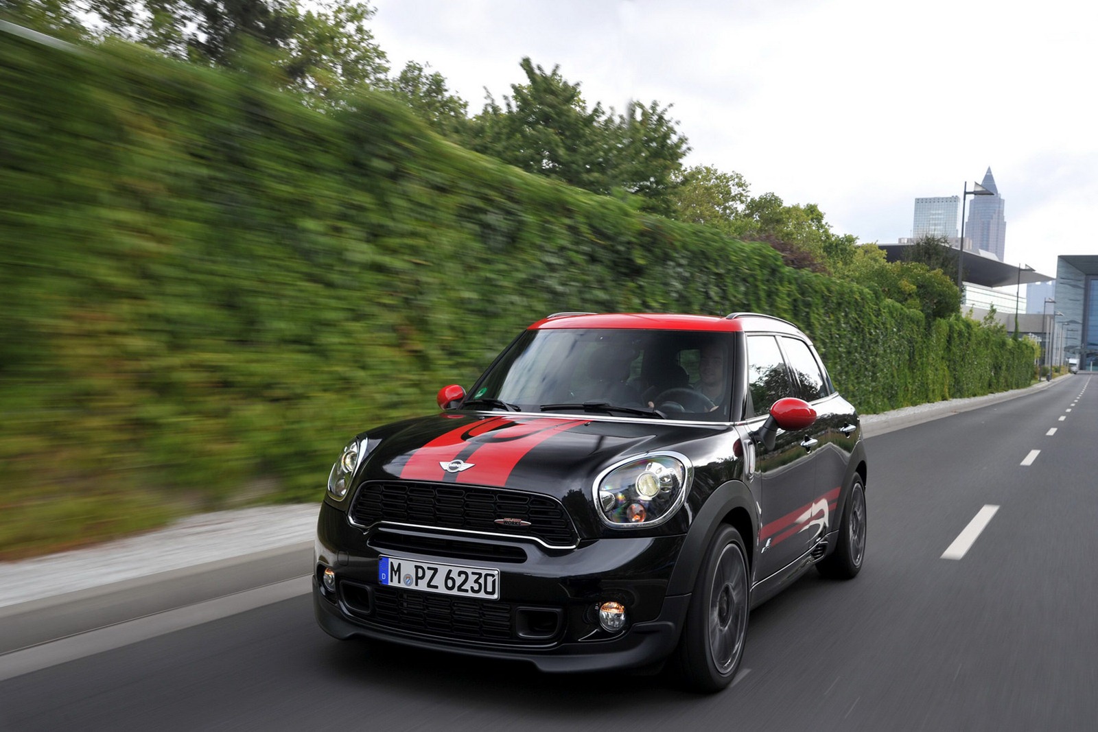 [2013-Mini-Countryman-JCW-25%255B2%255D.jpg]