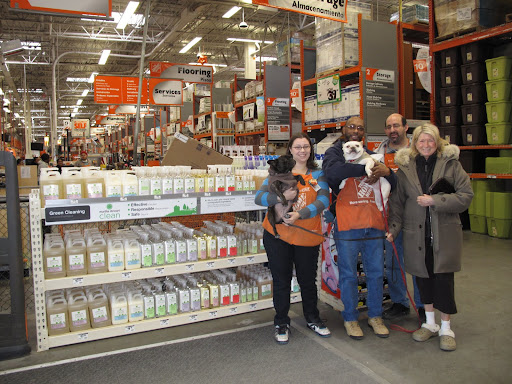 Oh-oh - we were recognized very quickly and the sales associates all wanted photos.  We were so happy to oblige even though Martha said she still had on her workout clothes.