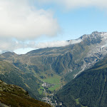 Le village du Tour. En arri�re plan le Col de Balme