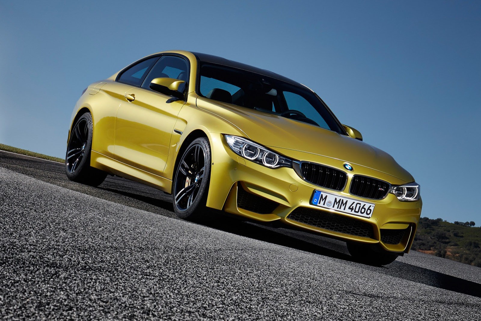 [New-BMW-M4-Coupe-15%255B2%255D.jpg]
