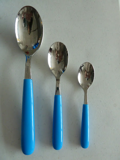 I loved this blue cutlery from Alessi. That baby spoon? Totally my favorite.