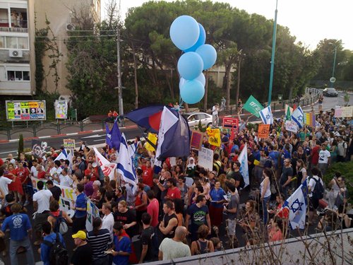 doloi%252520bibi%252520-haifa%252520-072011%252520%2525282%252529.jpg?imgmax=512