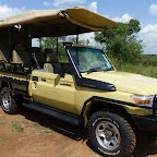 Serengeti Bushtops, Pirschfahrzeug © Foto: Angelika Krüger | Outback Africa Erlebnisreisen