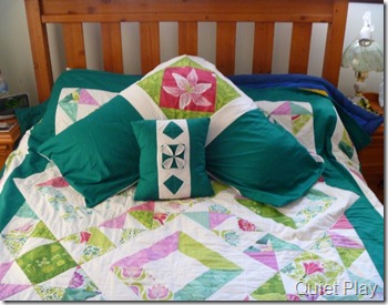 XOXO quilt and pillow