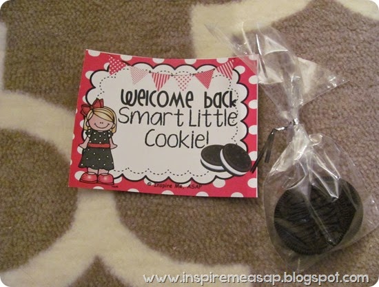 Check out this website for an adorable "Welcome back to school, smart little cookies!" FREEBIE printable! 