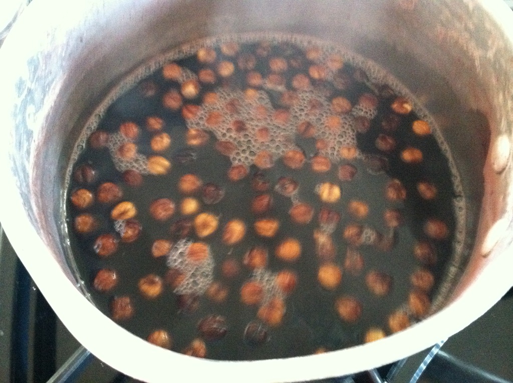 [boiled%2520hazelnuts%2520to%2520remove%2520skins%2520easily%255B4%255D.jpg]