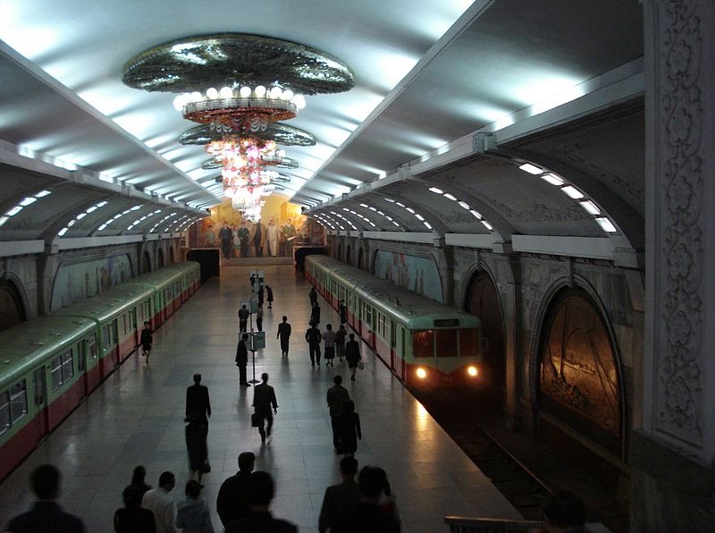 [Pyongyang_Metro3.jpg]