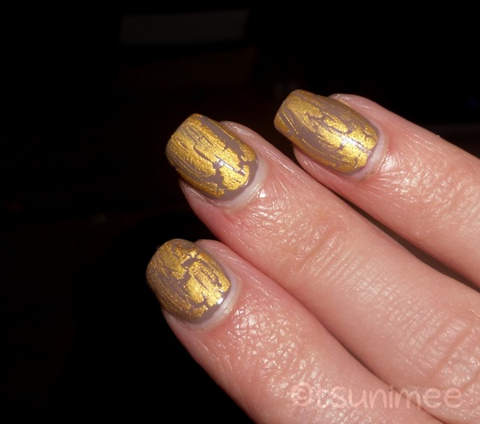 beautyuk-night-fever-gold-shatter-polish11