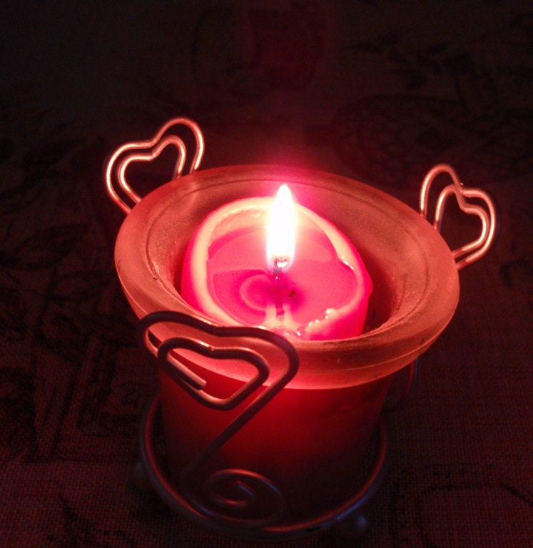 [Pink-Candle-with-Hearts5.jpg]
