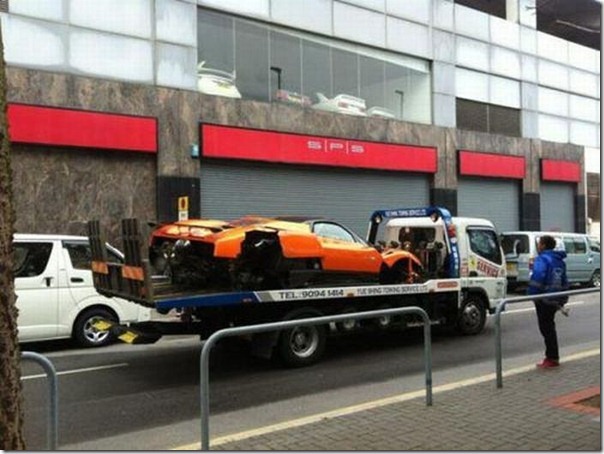 Pagani Zonda F destruido em Hong Kong (5) Pagani Zonda F destruido em Hong Kong (5)