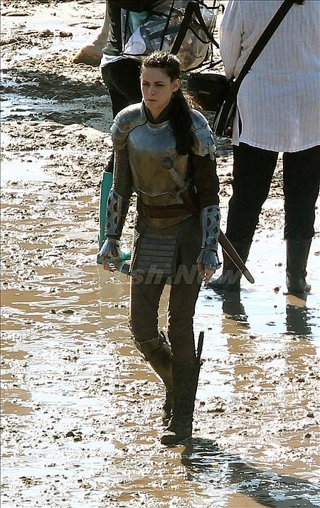 Újabb képek a Snow White and the Huntsman forgatásáról 04