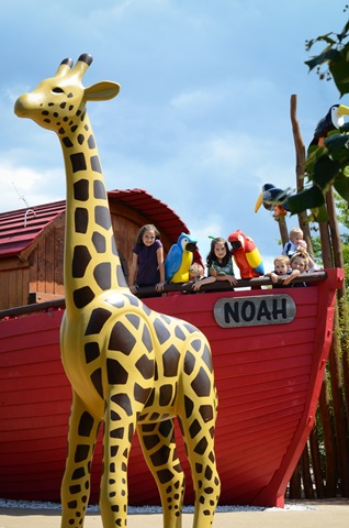 [noah3.jpg]
