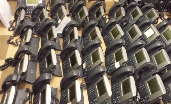 [2015-03-17-surplus-phones11.jpg]