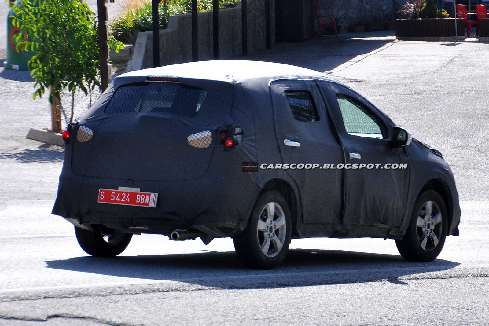 [2014-Suzuki-SX4-4%255B3%255D.jpg]