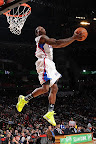 wearing brons nba lebron10 volt eric bledsoe 03 Wearing Brons: Eric Bledsoe Takes Flight in Volt LeBron Xs