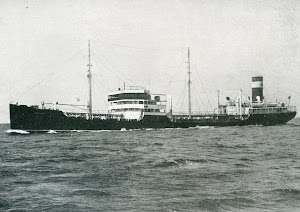 El buque tanque CAMPOMANES en pruebas de mar. Foto de la revista INGENIERIA NAVAL. Junio de 1932