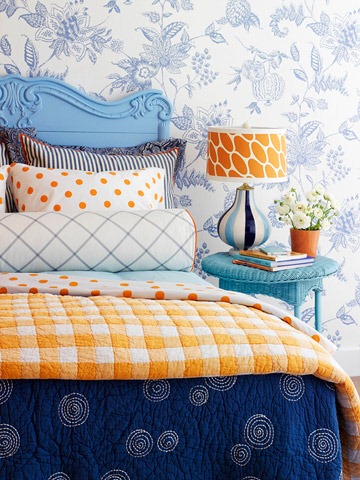 Polka dots play well with others.