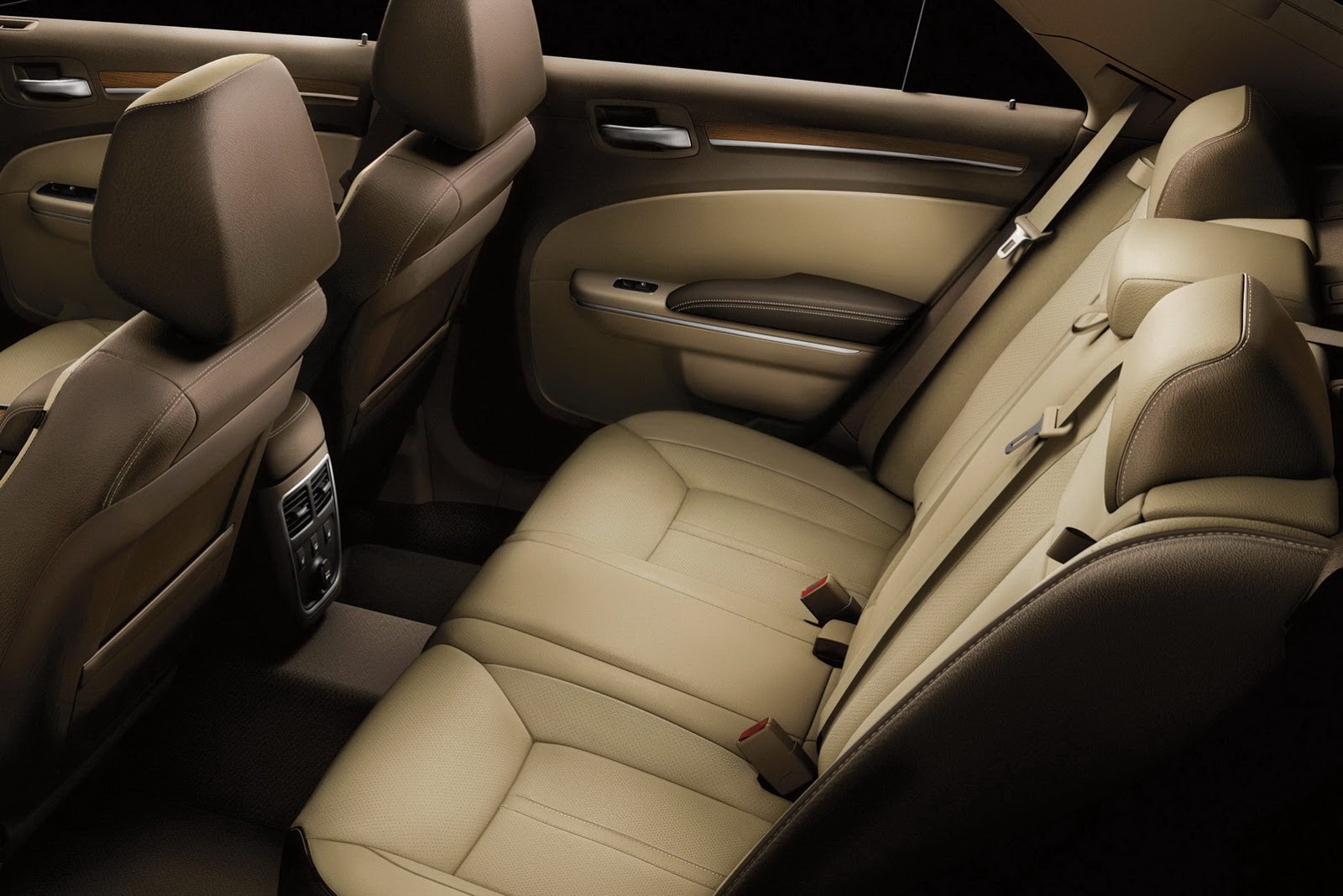 [Chrysler-Group-Models-_062.jpg]