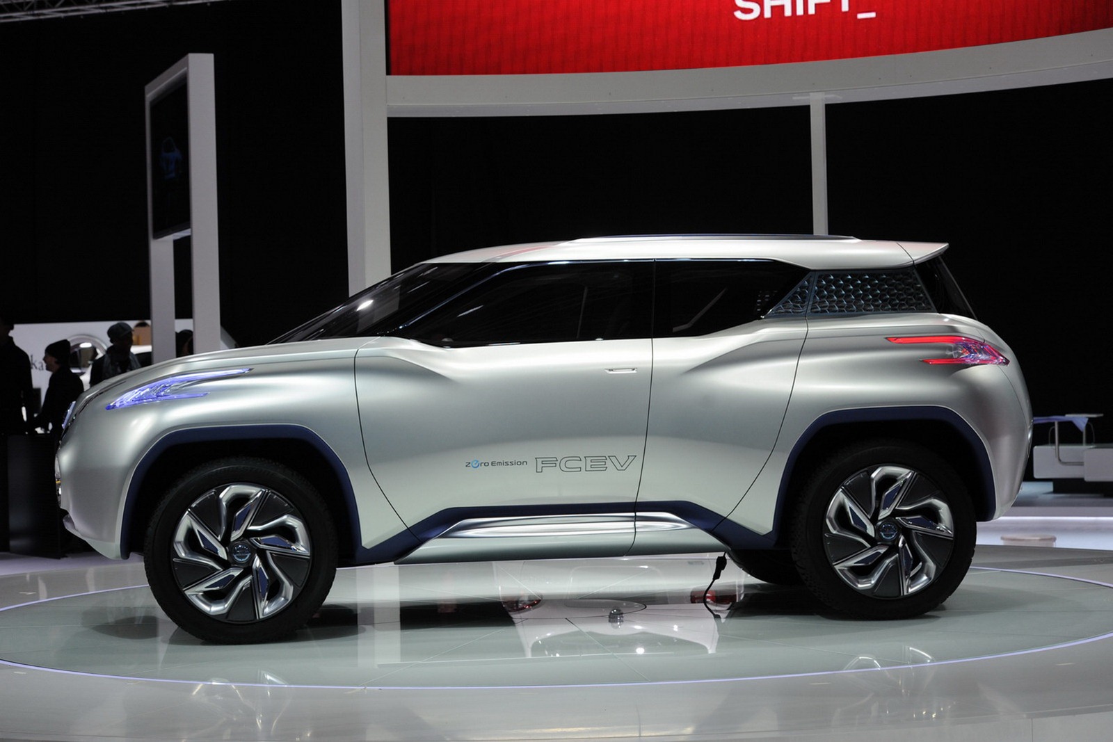 [Nissan-TeRRa-2%255B2%255D.jpg]