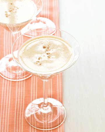 Take a traditional drink of eggnog and turn it into something a bit different -- like an Eggnog Martini. Take a traditional drink of eggnog and turn it into something a bit different -- like an Eggnog Martini.
