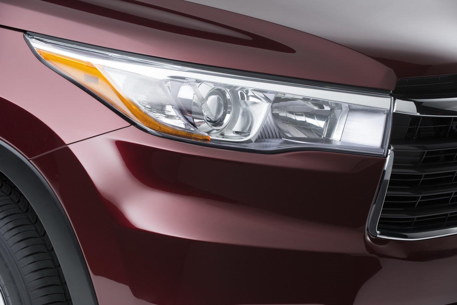 2014-Toyota-Highlander%5B3%5D.jpg