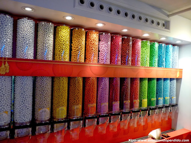 tubos-tienda-m&m's.JPG
