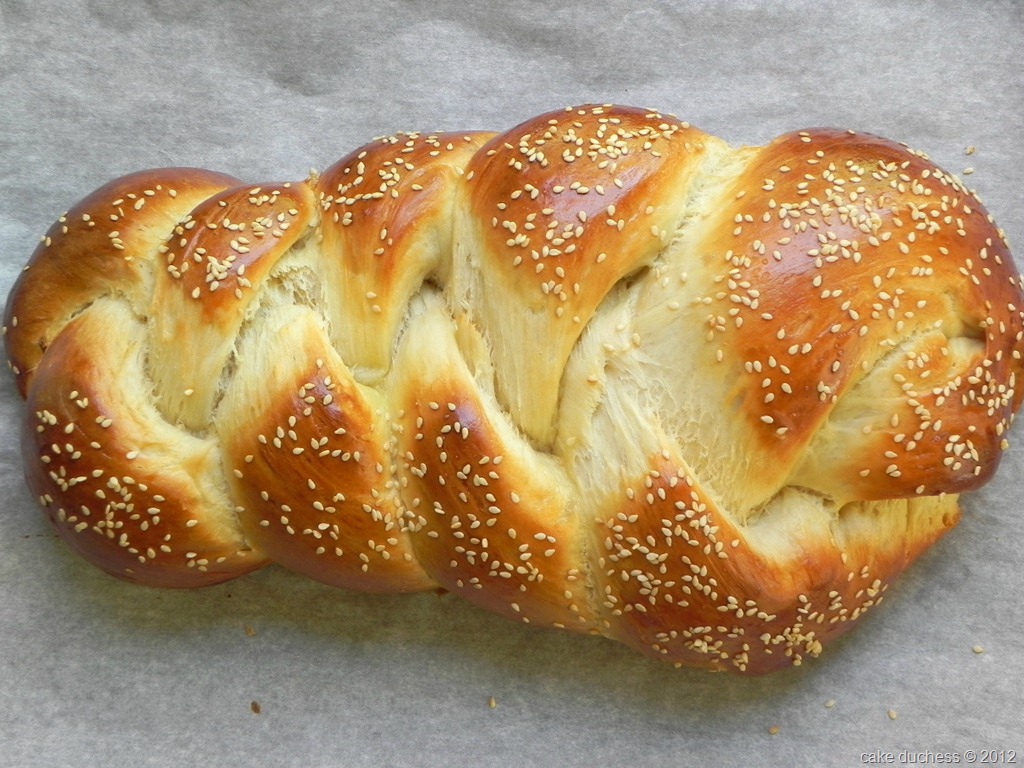 [honey-challah-for-breaking-bread-14.jpg]