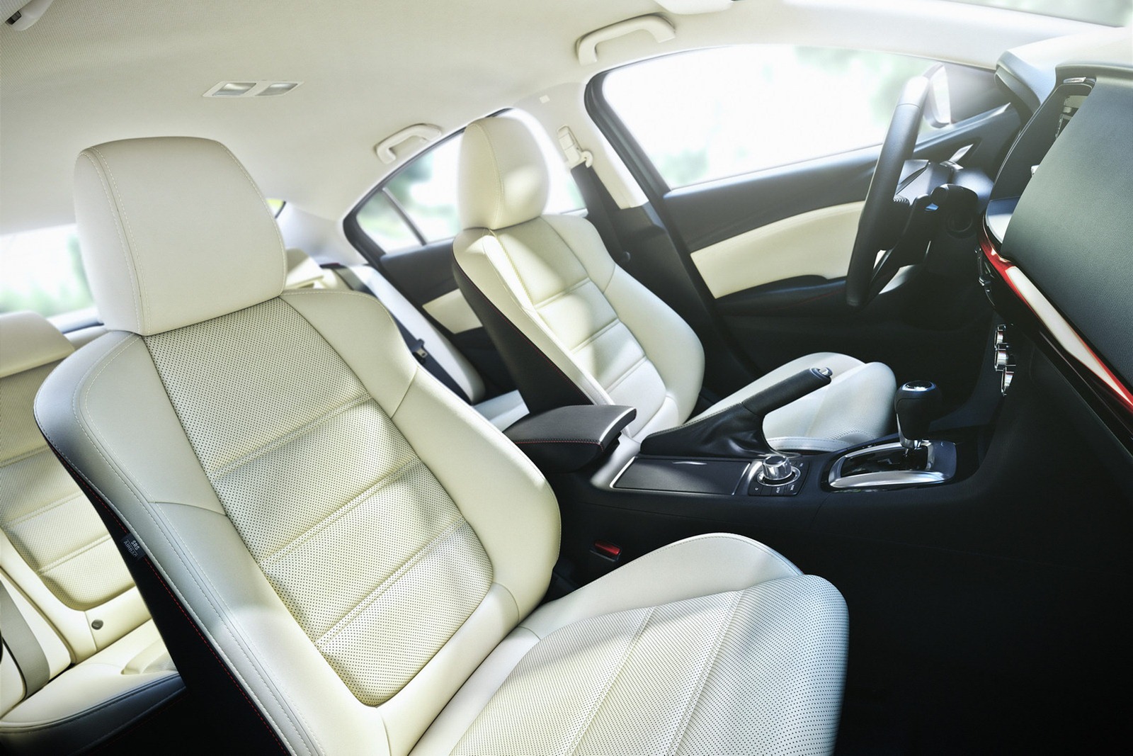 2014-Mazda6-59[2].jpg