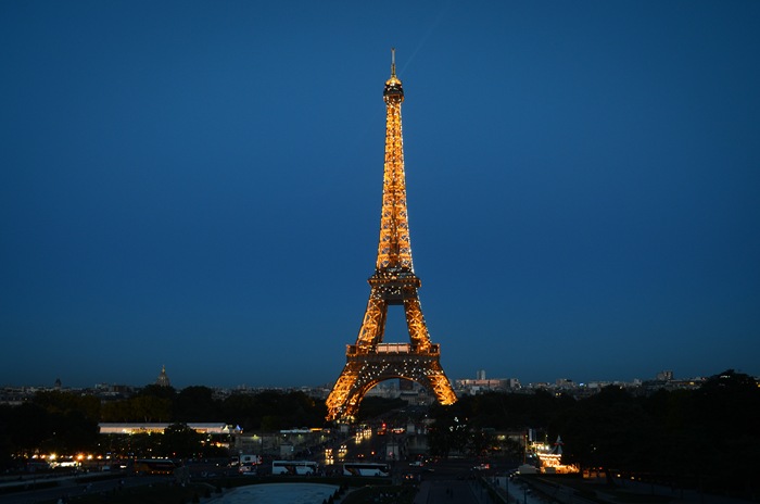 [Mon%2520Eiffel%2520Tower%2520night3%255B2%255D.jpg]