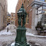 Fonte (Paris tem igual!!!) na rue Saint Paul - Ville de  Quebec, Quebec, Canadá