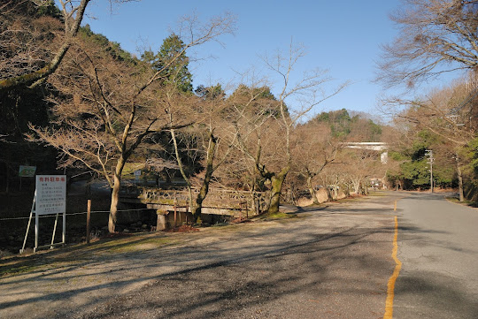 岩屋堂公園駐車場