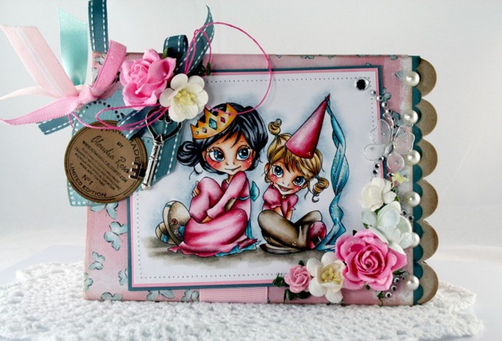 Claudia_Rosa_Princess chipboard album_4