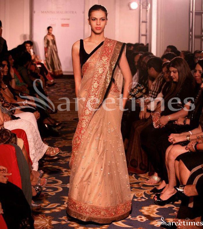[Manish_Malhotra_Saree%255B4%255D.jpg]