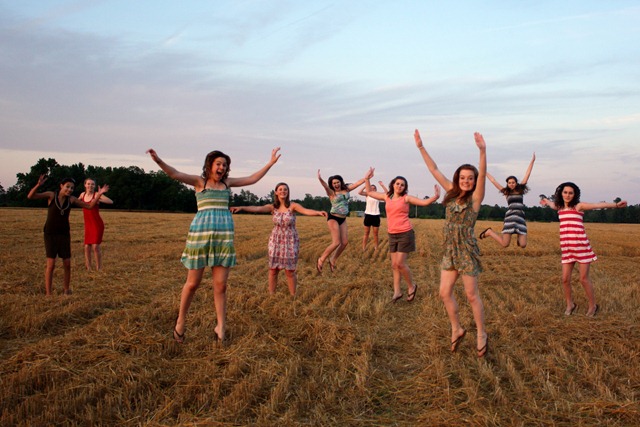 [biblestudygirlsswimparty%2520111%255B4%255D.jpg]