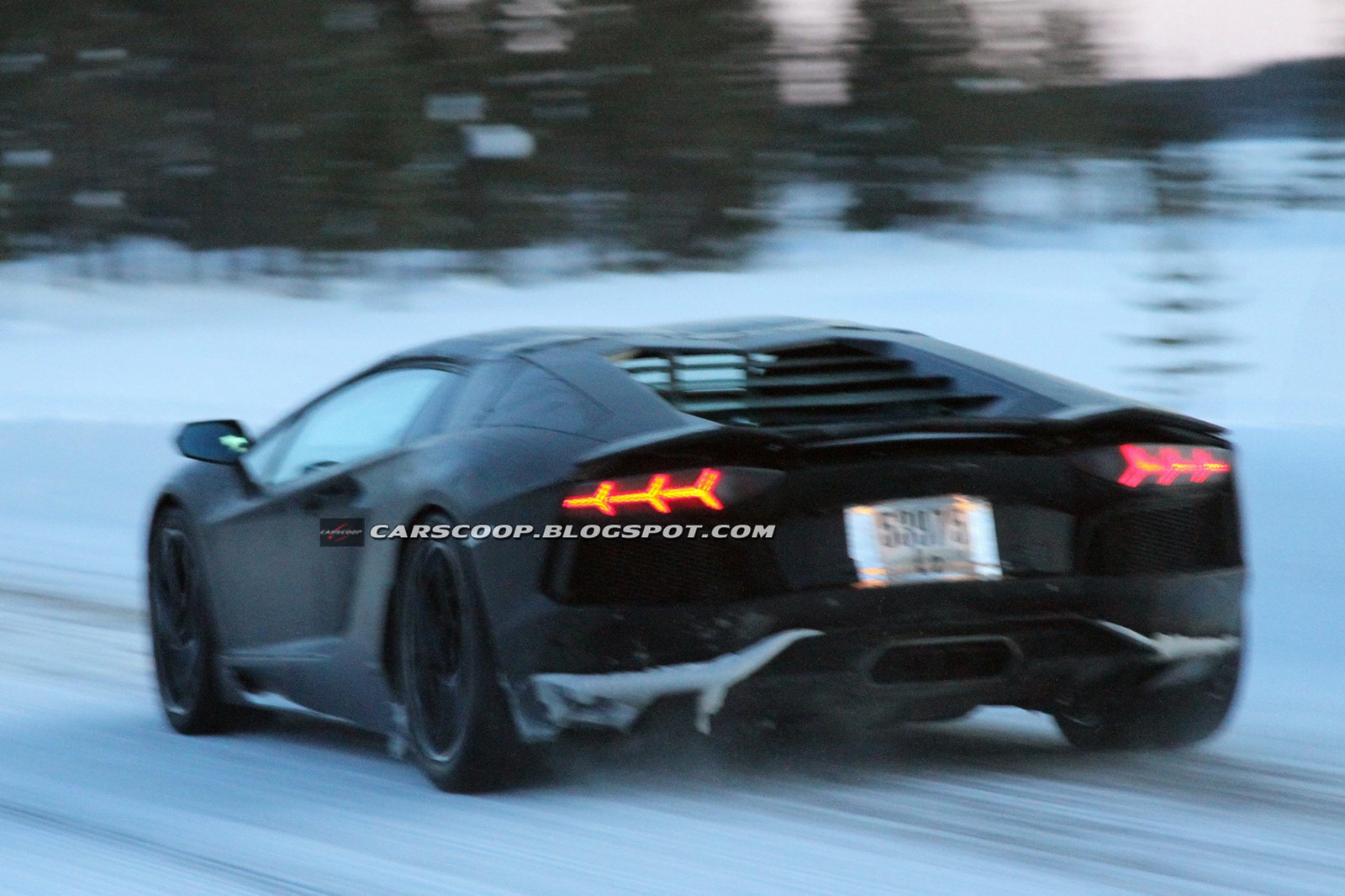 [LamborghiniAventador-LP700-4-Roadster-8%255B3%255D.jpg]