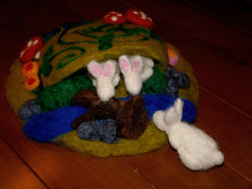 [Needle%2520felted%2520Spring%2520Play%2520Set%2520From%2520Homeschool%2520Mo%25201%255B5%255D.jpg]