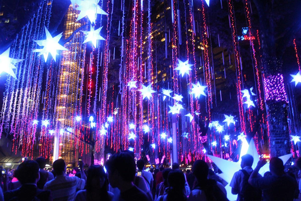 [Ayala%2520Triangle%2520Park%2520Christmas%2520Lights%2520%2526%2520Sounds%2520Show%255B3%255D.jpg]