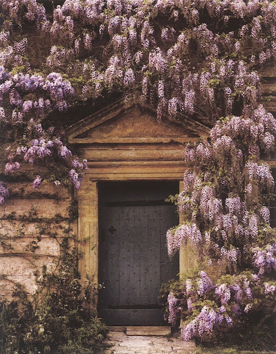 It's hard to believe that this old Elizabethan manor -- enveloped by romantic wisteria and built from local stone -- is not straight out of a fairy-tale. It's hard to believe that this old Elizabethan manor -- enveloped by romantic wisteria and built from local stone -- is not straight out of a fairy-tale.